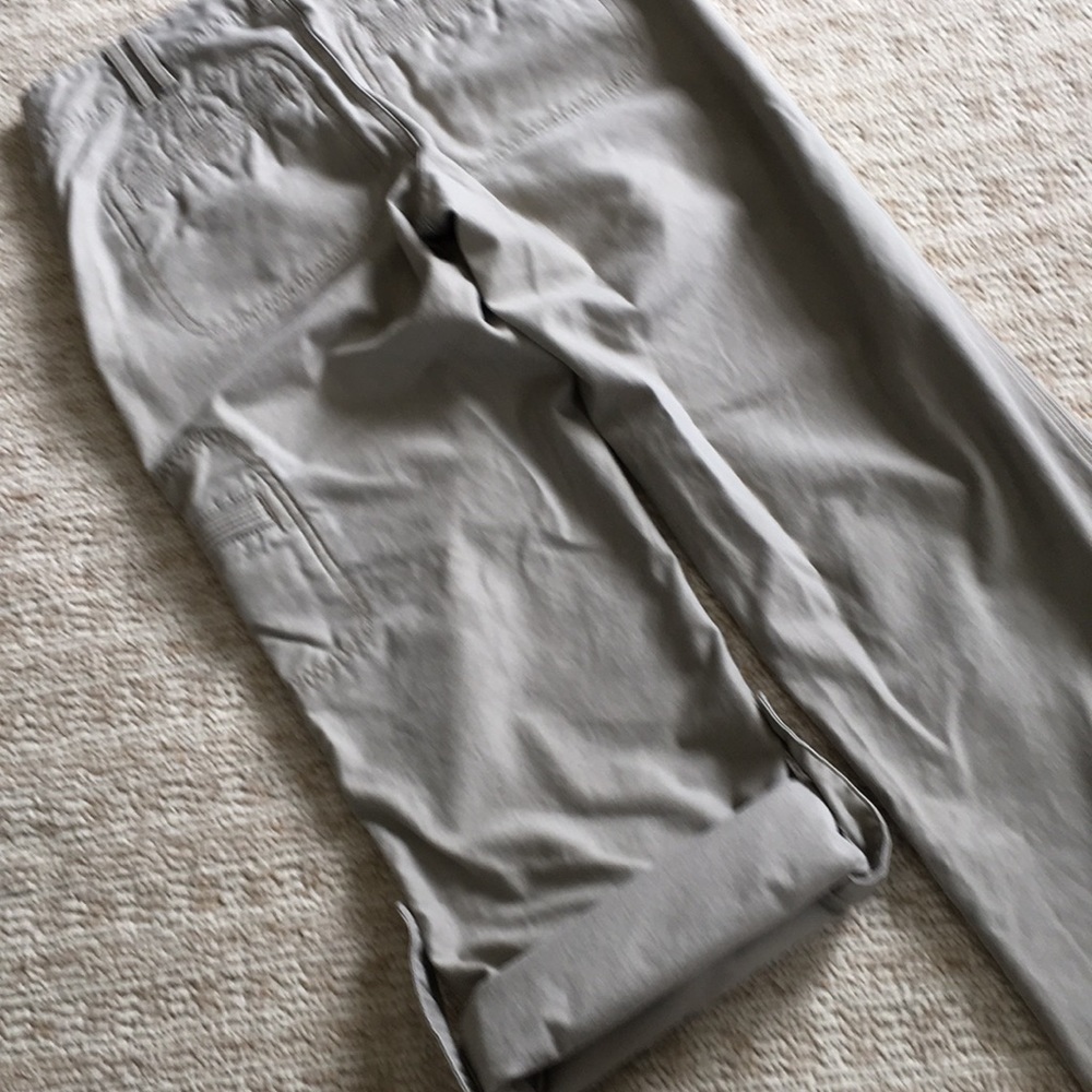 The North Face Khaki hiking pants sz 8 - Picture 7 of 8